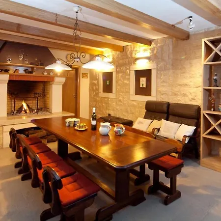 House 688 *